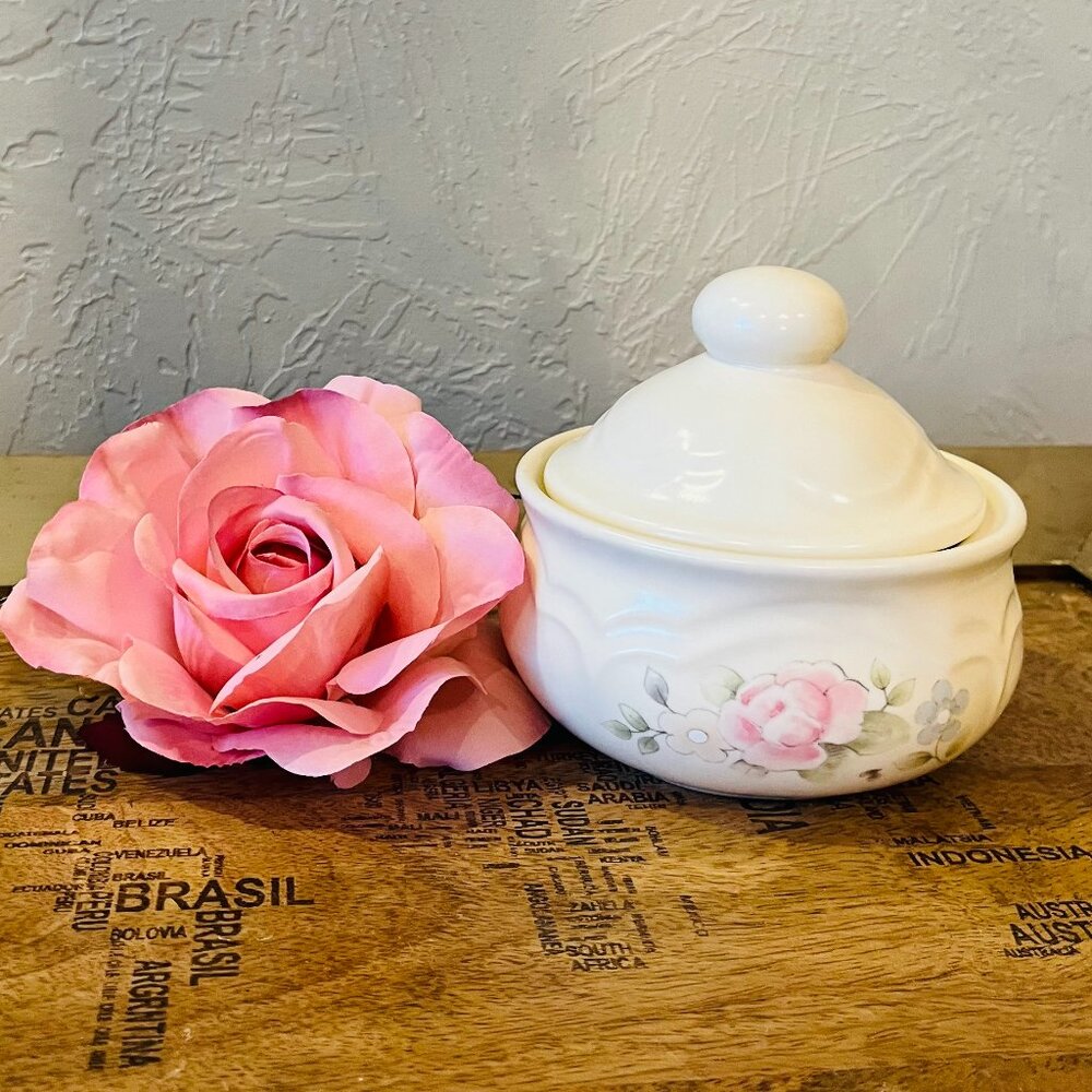 Vintage Pfaltzgraff Tea Rose Sugar Bowl with Lid